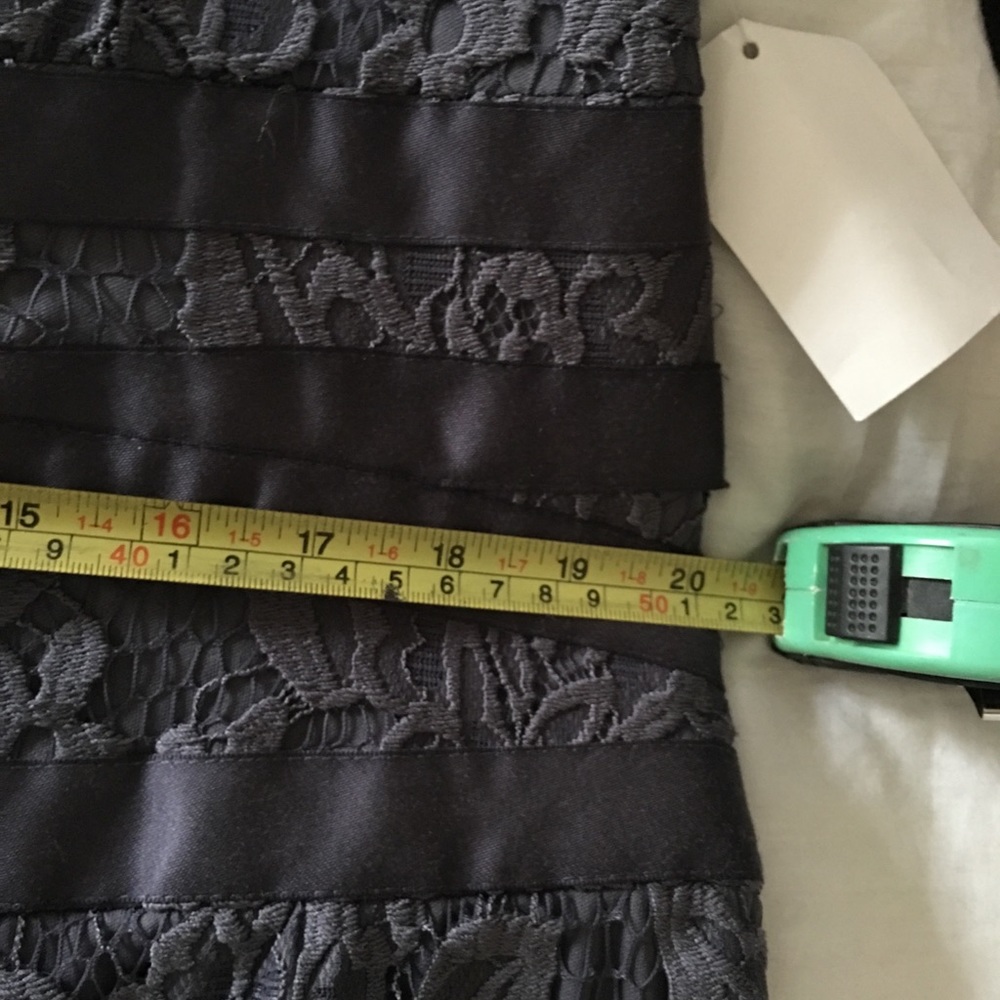 Dress - Picture 5 of 7